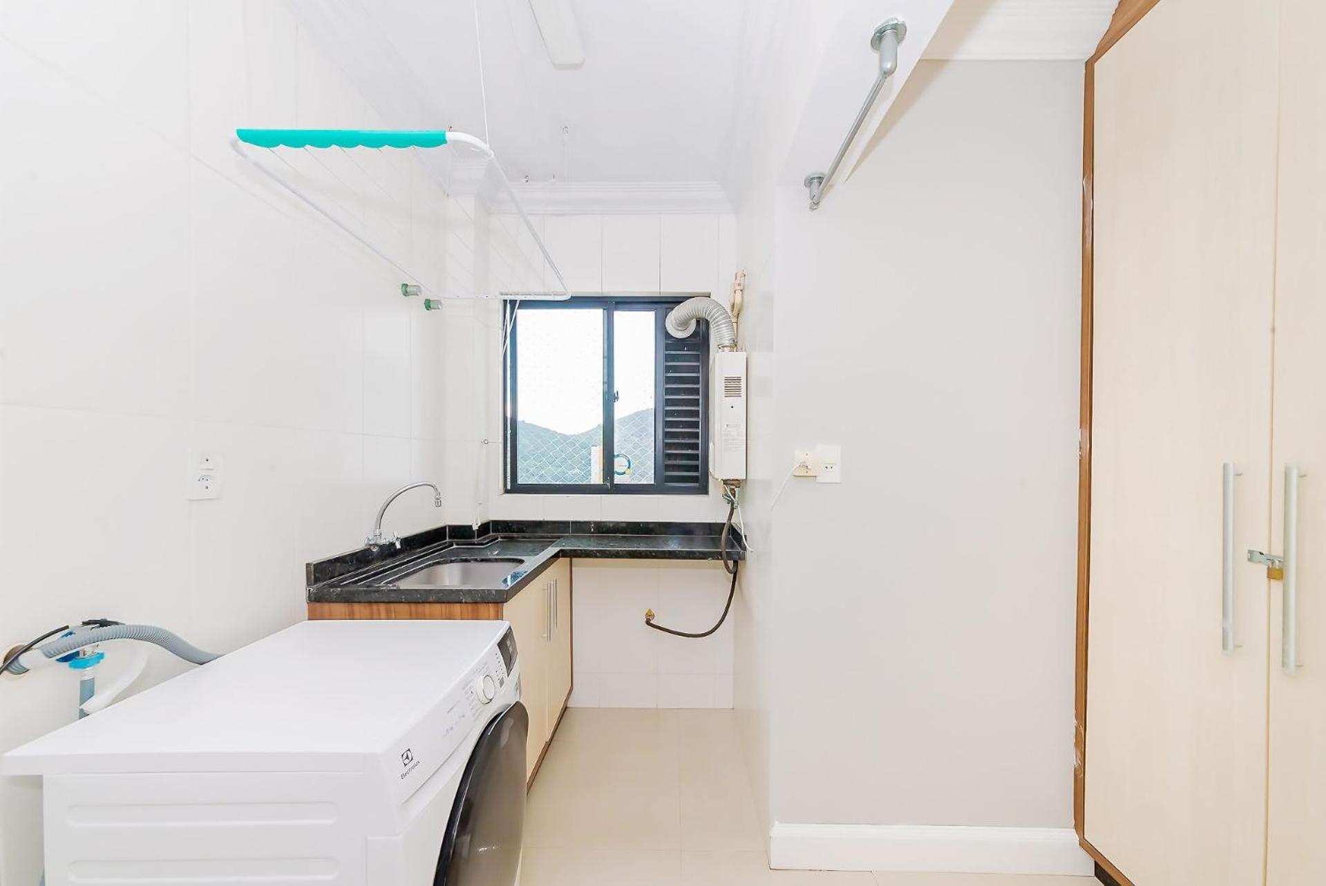 Apartment Apto Amplo 1suite 2quartos - Quadra Mar 50m Da - Somente Familiares Balneario Camboriu