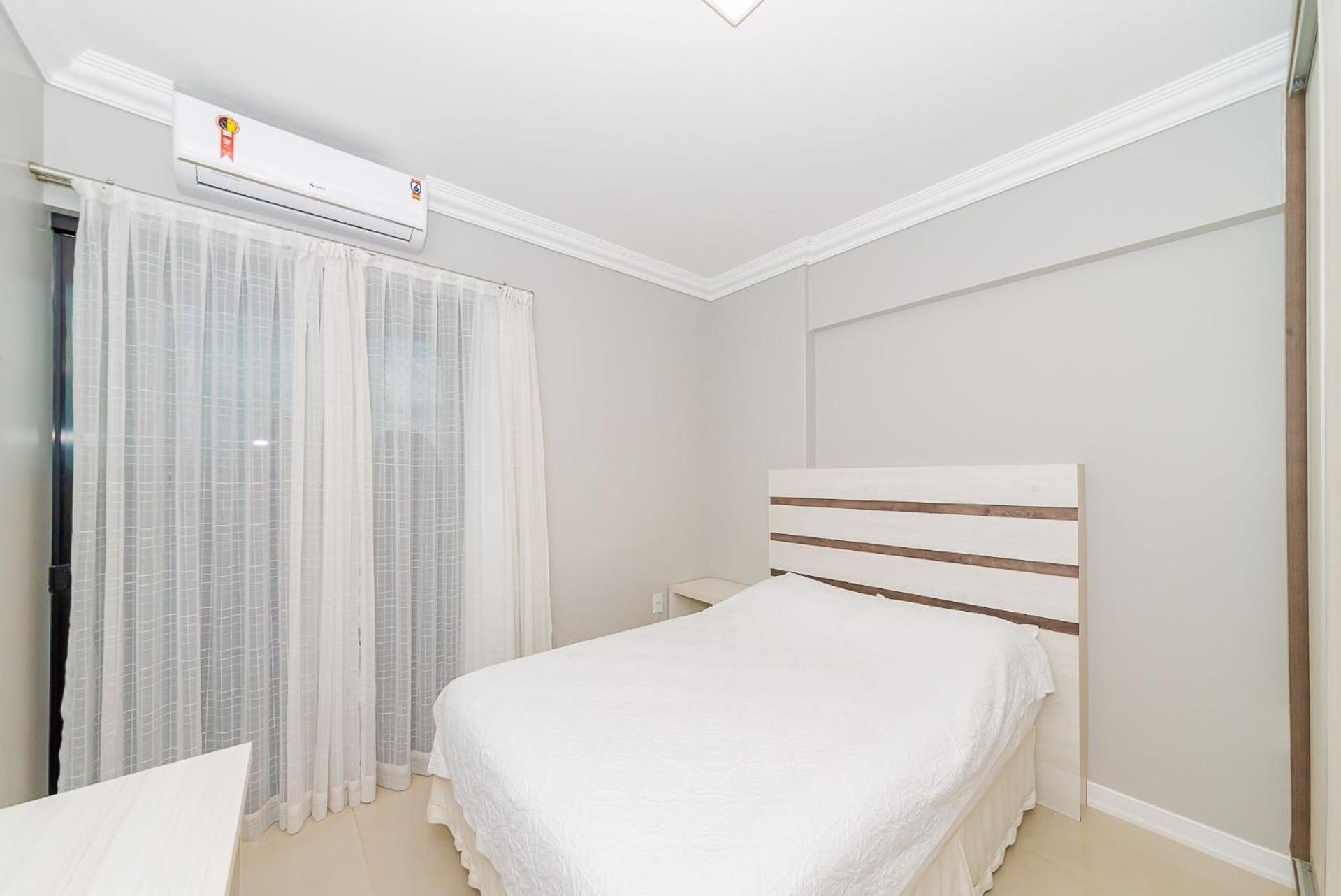 Apto Amplo 1suite 2quartos - Quadra Mar 50m Da - Somente Familiares Apartment