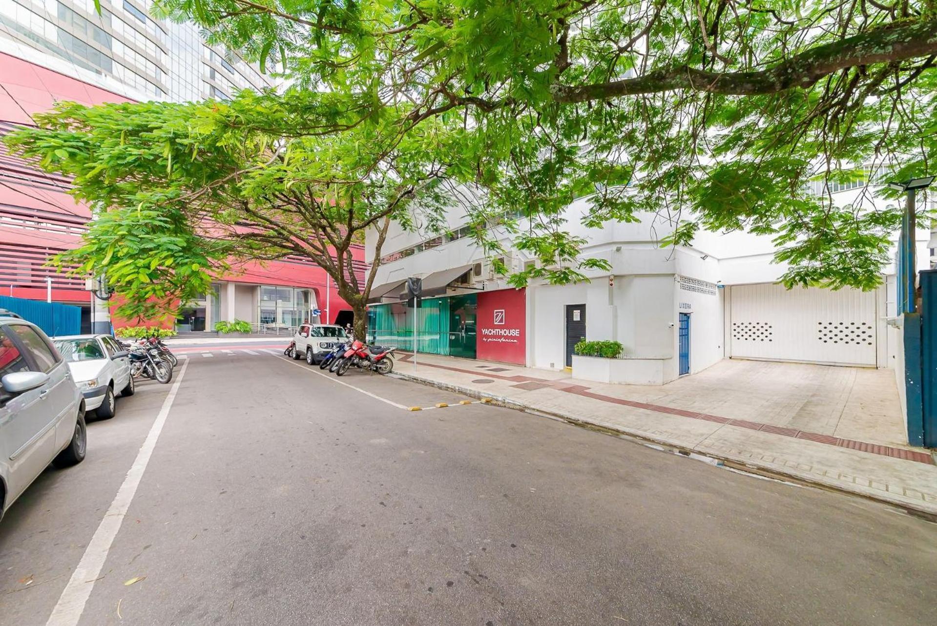Apartment Apto Amplo 1suite 2quartos - Quadra Mar 50m Da - Somente Familiares Balneario Camboriu